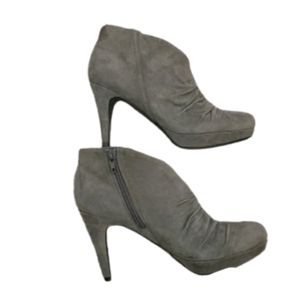 Marc Fisher gray platform suede boots